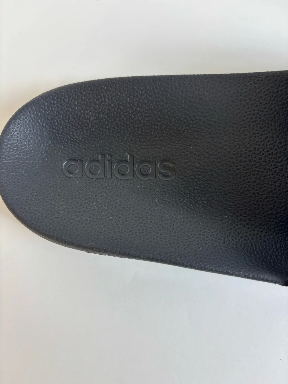 Adidas Adilette Slide Sandals Lightweight Gym Shower Workout Beach Black Size 10